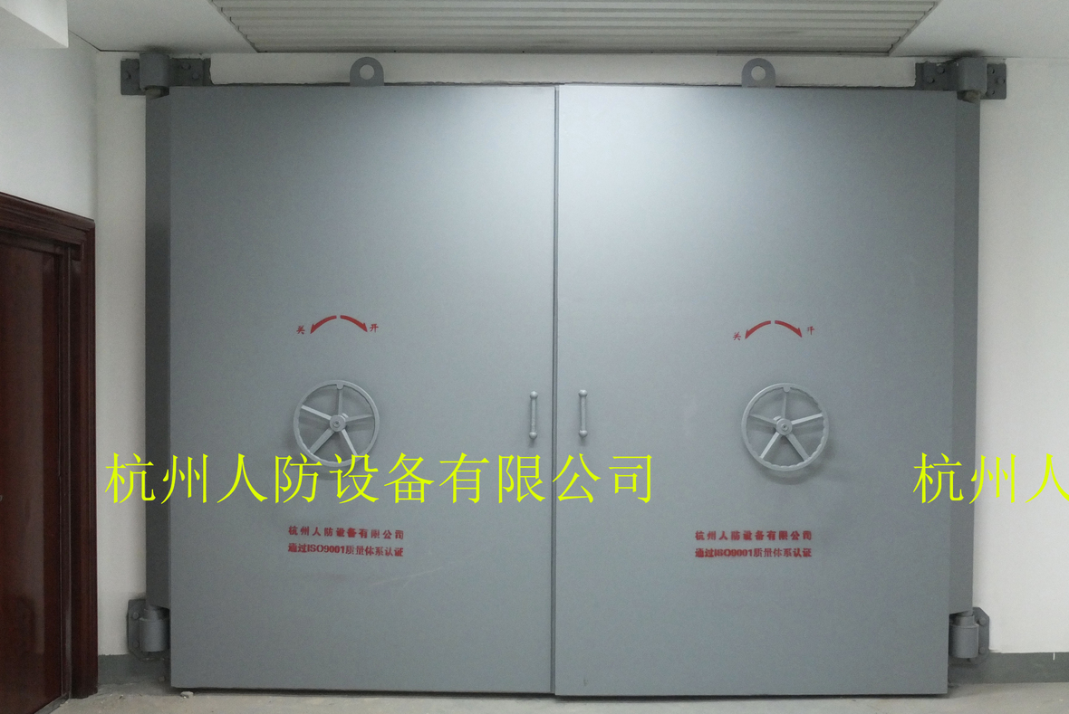 鋼結(jié)構(gòu)活門(mén)檻雙扇防護(hù)密閉門(mén)